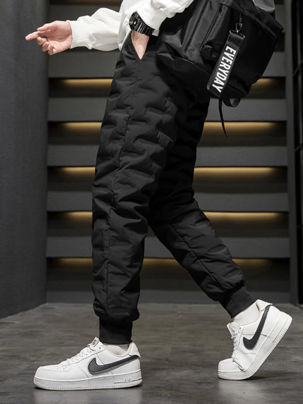 Thickened Lamb Velvet Men's Winter Outdoor Wear Windproof Coldproof Fleece Lined Trousers Large Size Warm Waterproof down Cot...