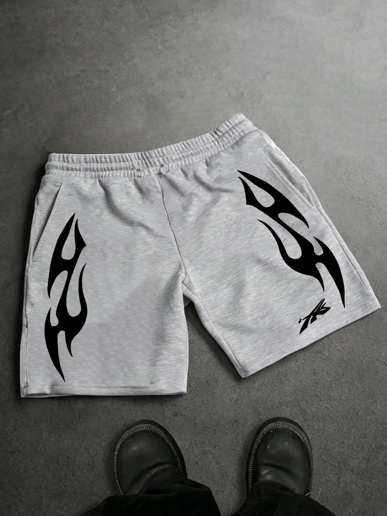 American-style high-street men's shorts with unique prints; loose-fitting, versatile summer casual and athletic shorts